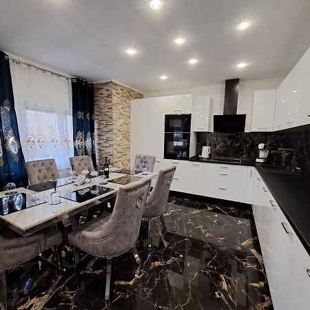 Apartment Monaco Rijeka Eksteriør billede
